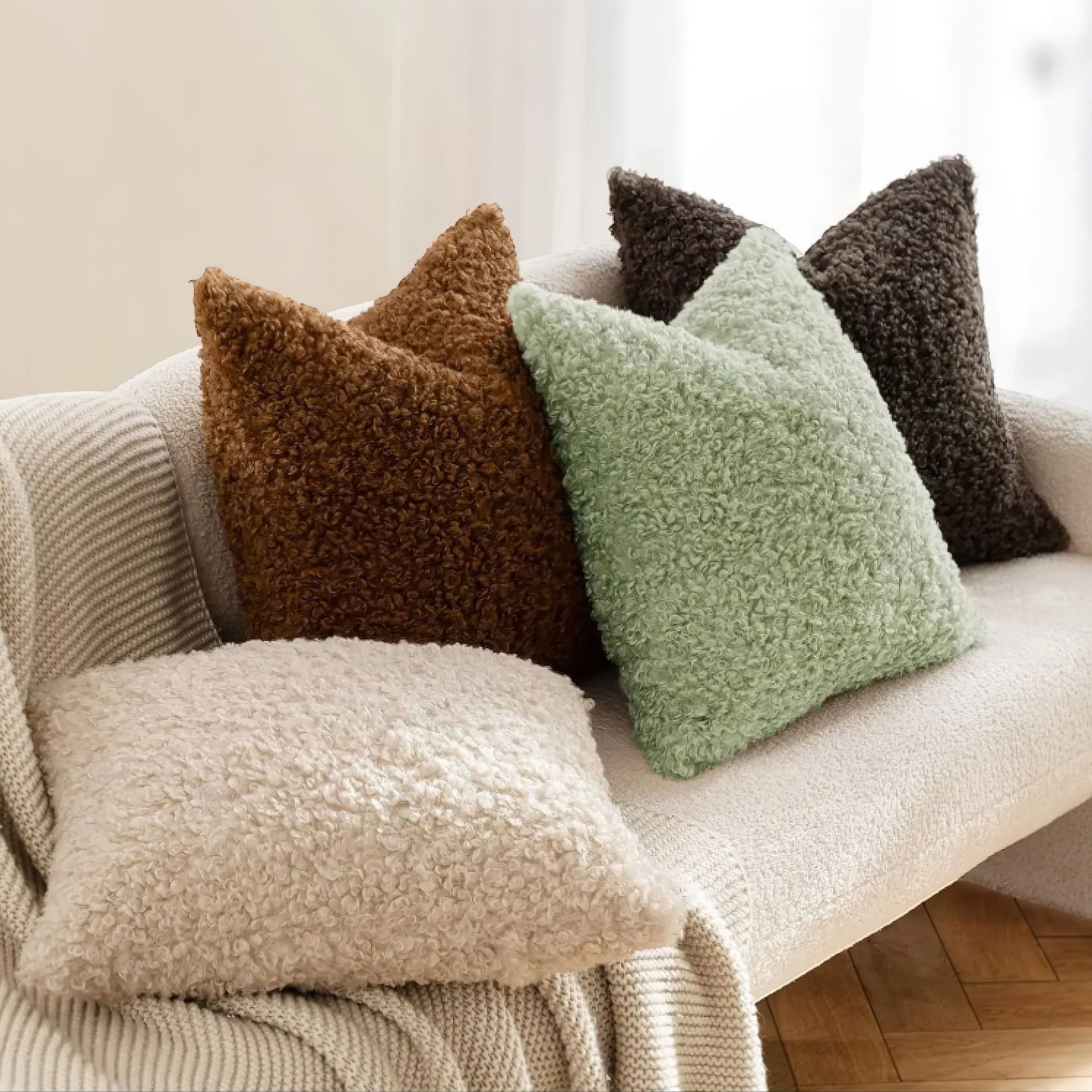 Alban Pillow Cover (JS) WB doesn't look good 