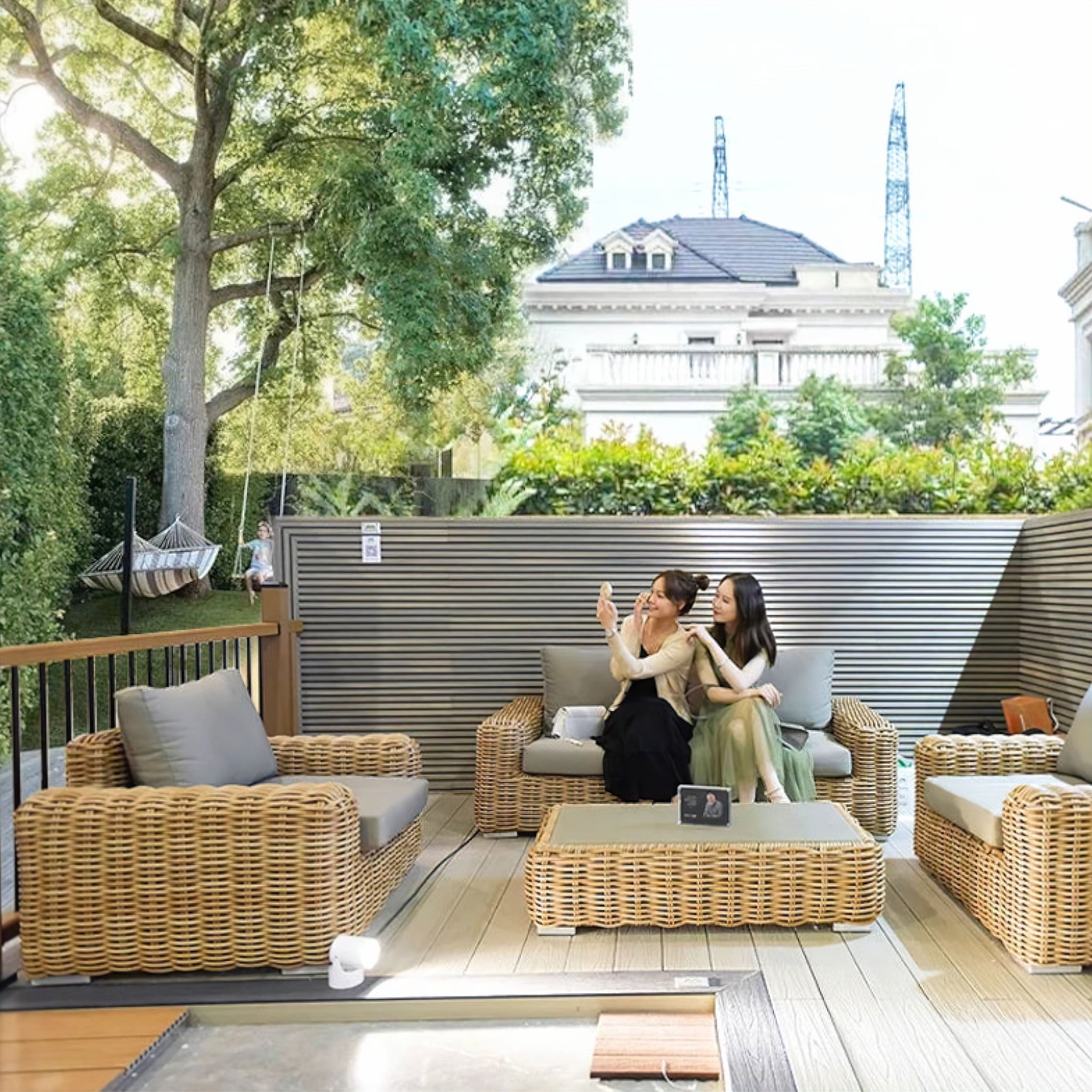 Alvise Outdoor Collection 