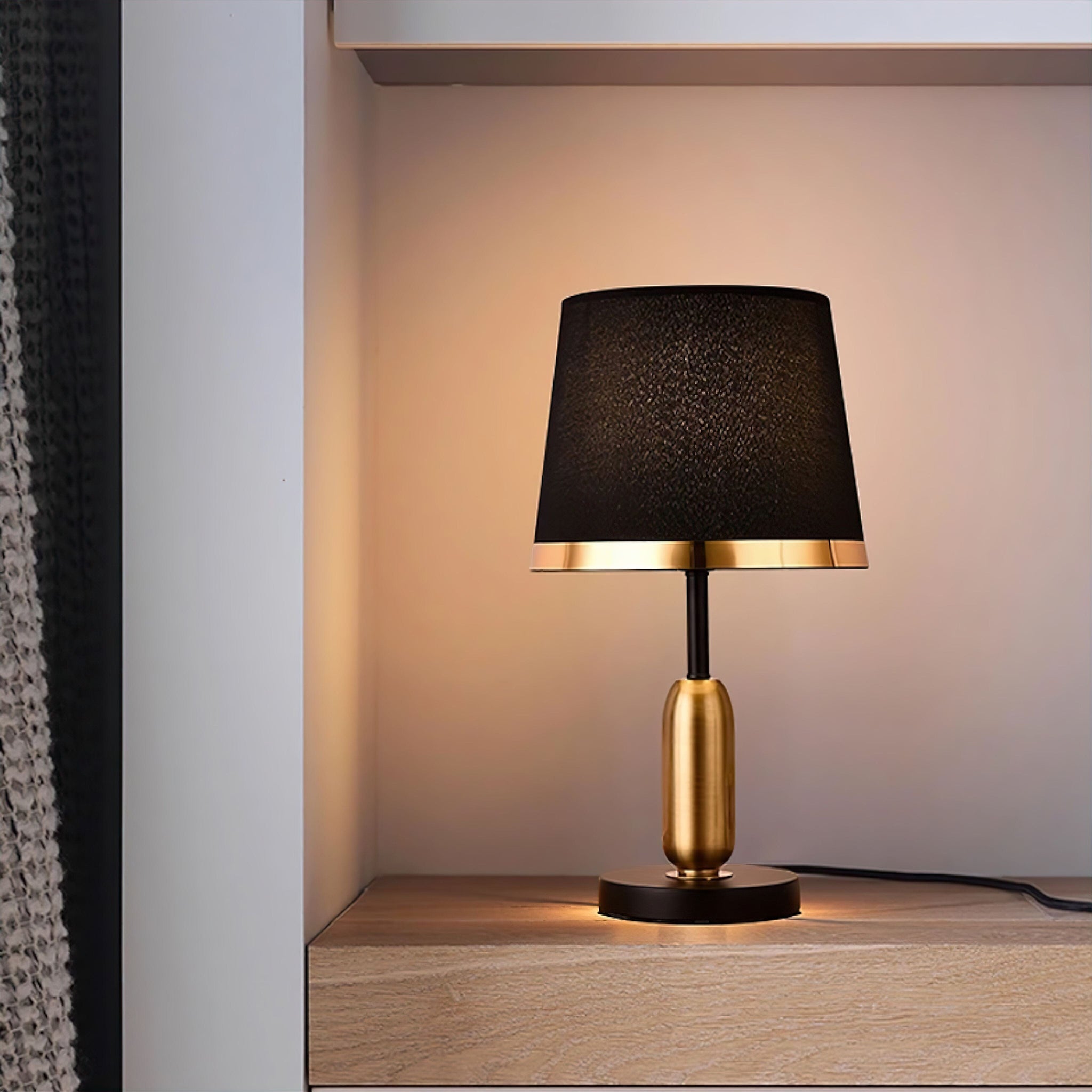 Dina Lamp 