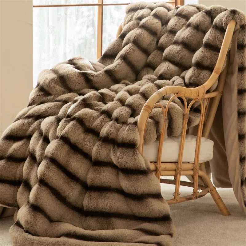 Double layer Thickened winter Blanket Faux fur plush bed plaid super soft Sofa Blankets Microfiber blanket Bedspread on the bed 