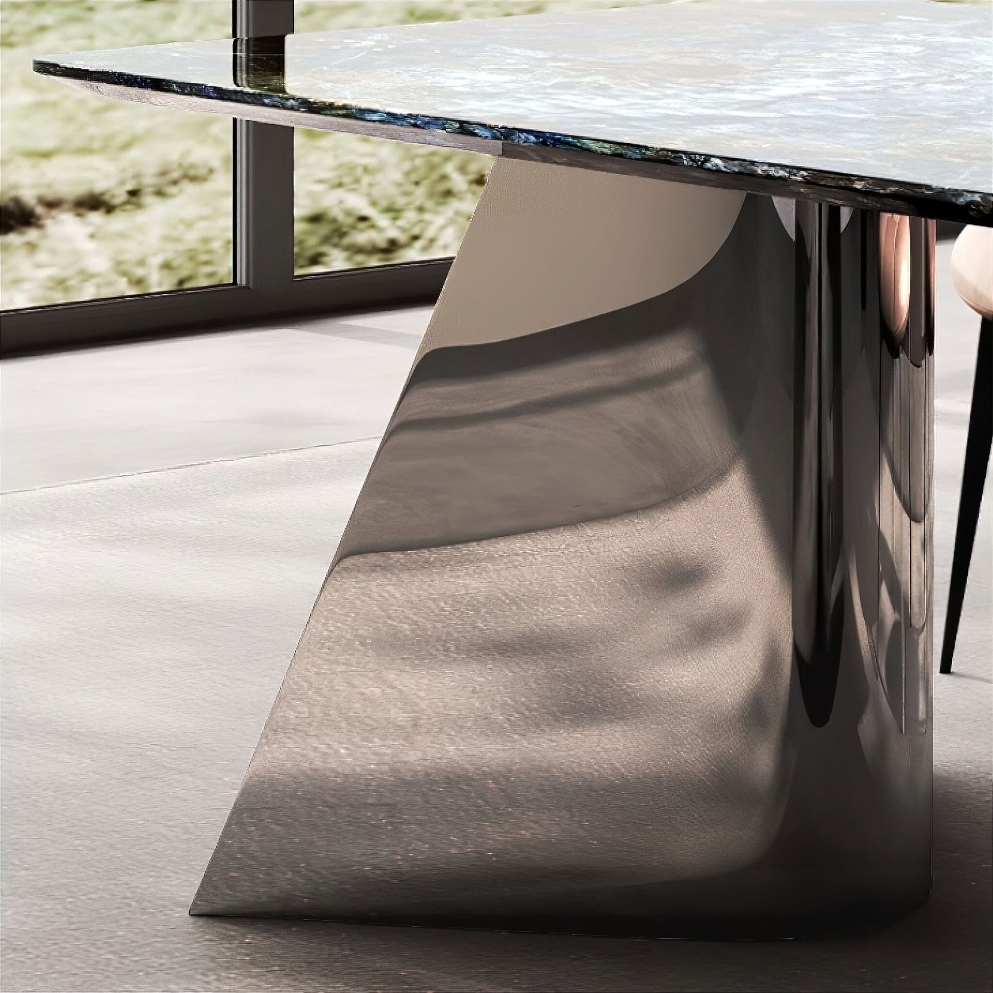 Eleonore Dining Table 