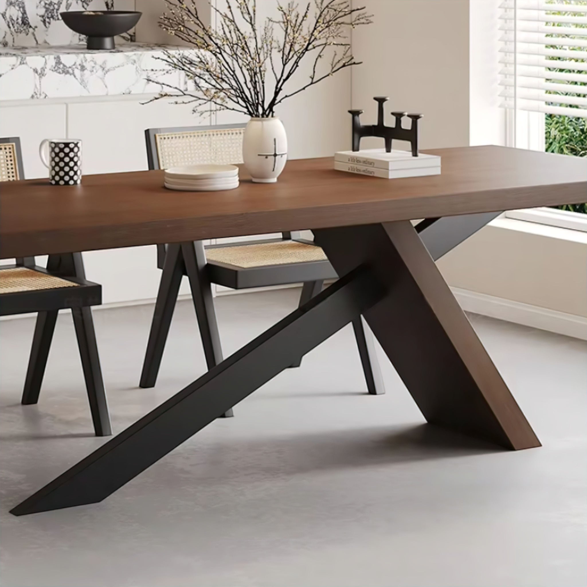 Eleonore Dining Table (not complete) 