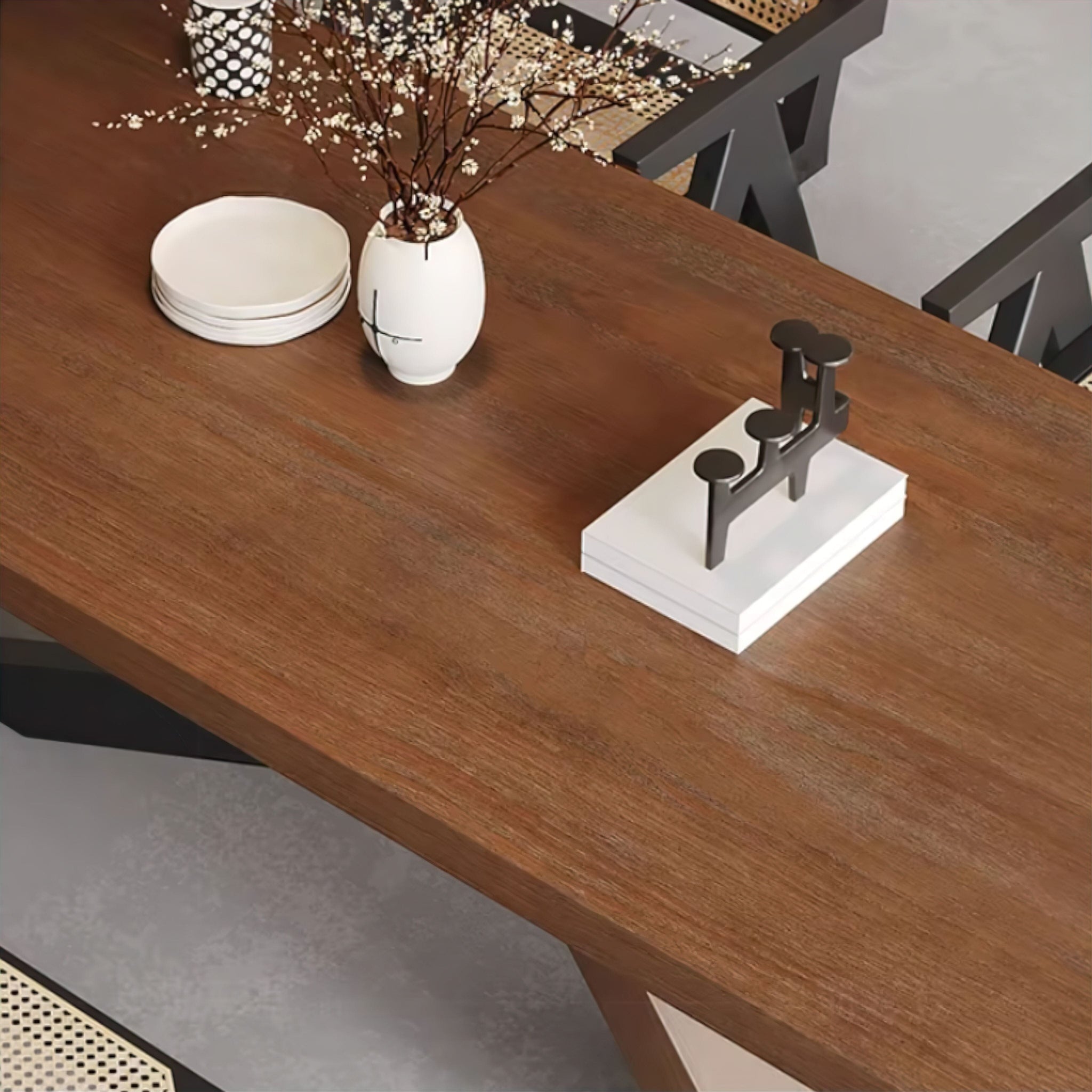 Eleonore Dining Table (not complete) 