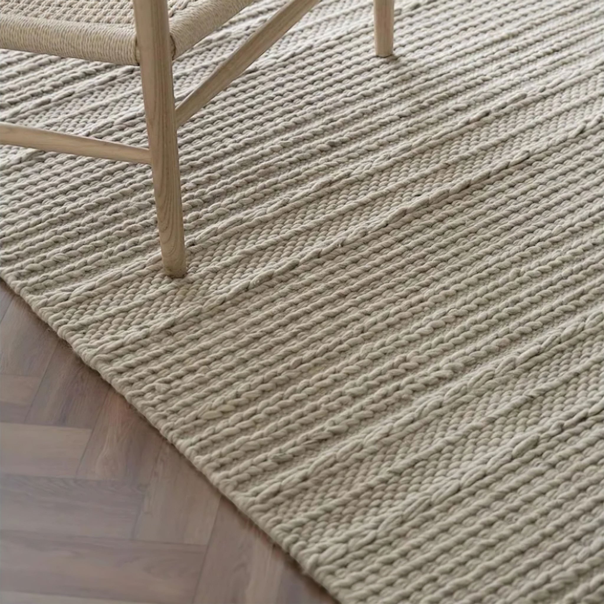 Florent Wool Rug | Victoria Queen