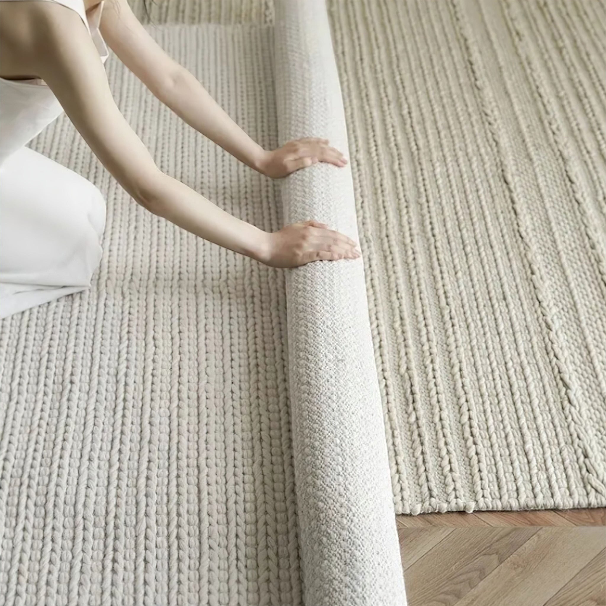 Florent Wool Rug | Victoria Queen
