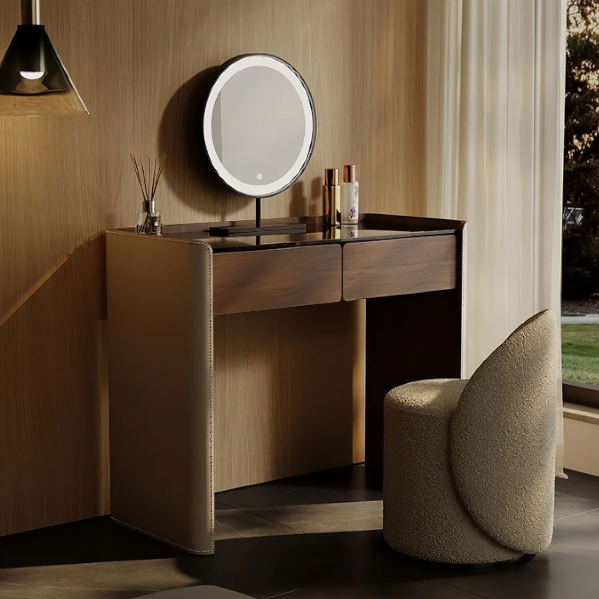 Gael Dressing Table | Victoria Queen