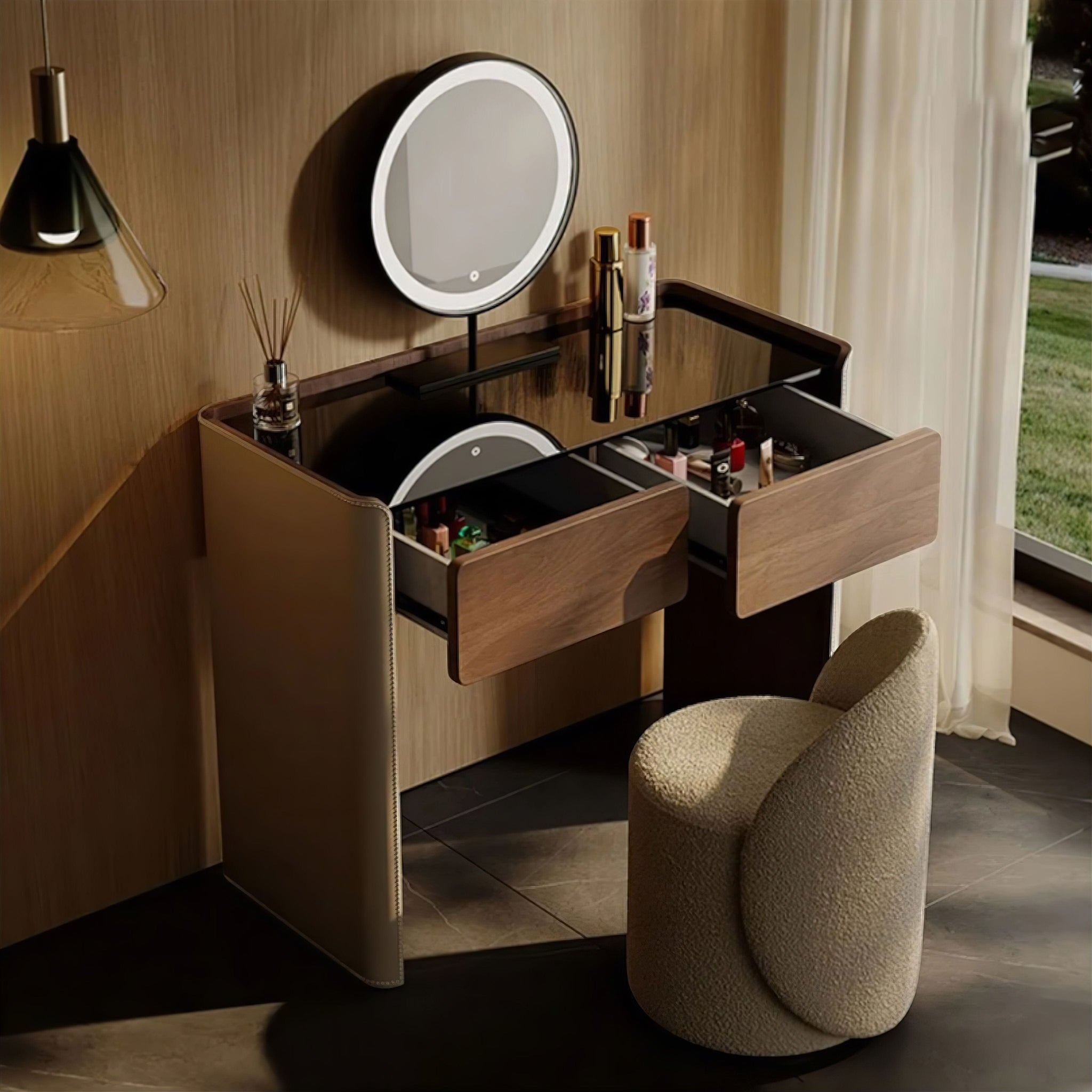 Gael Dressing Table | Victoria Queen