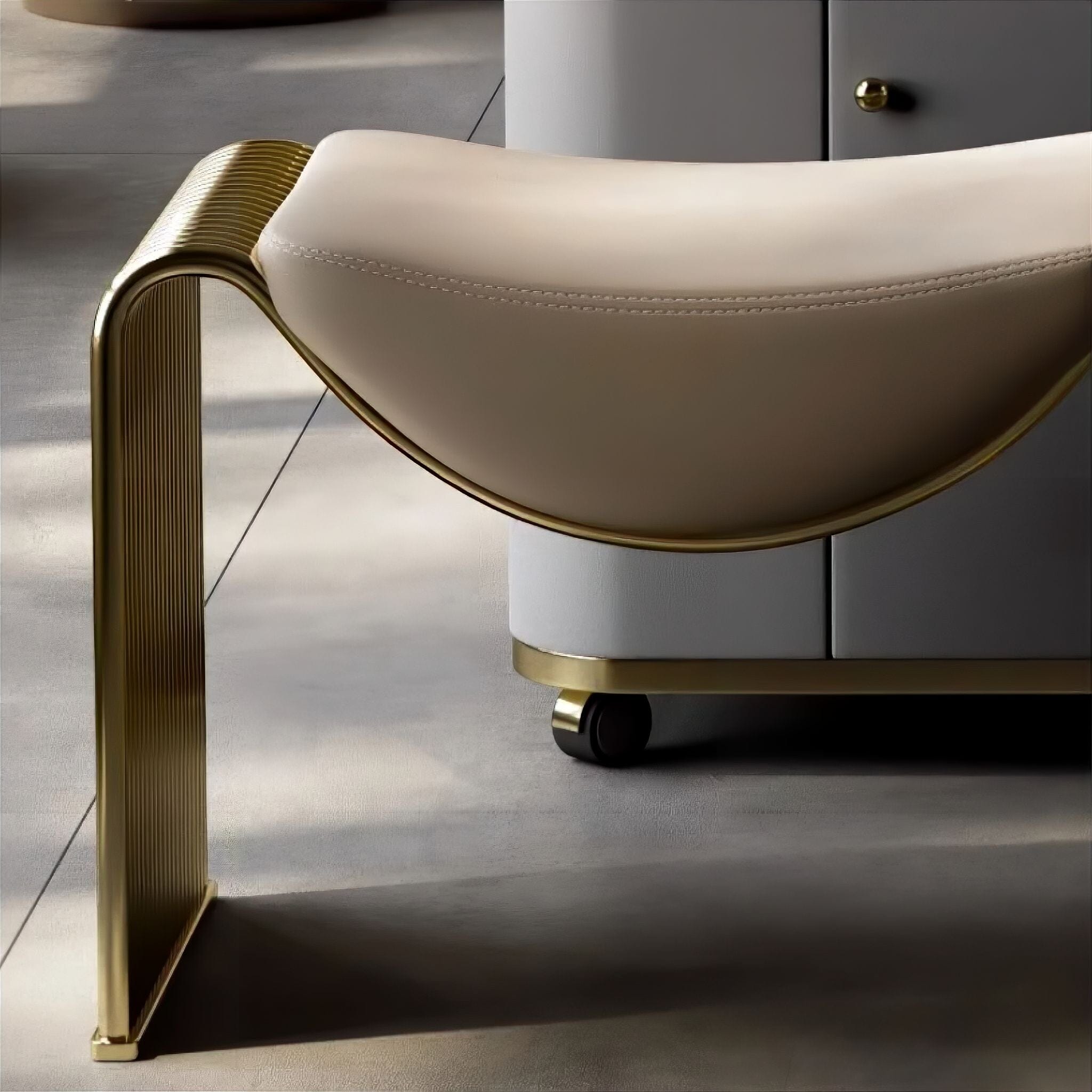 Jean Stool Bar Stool 