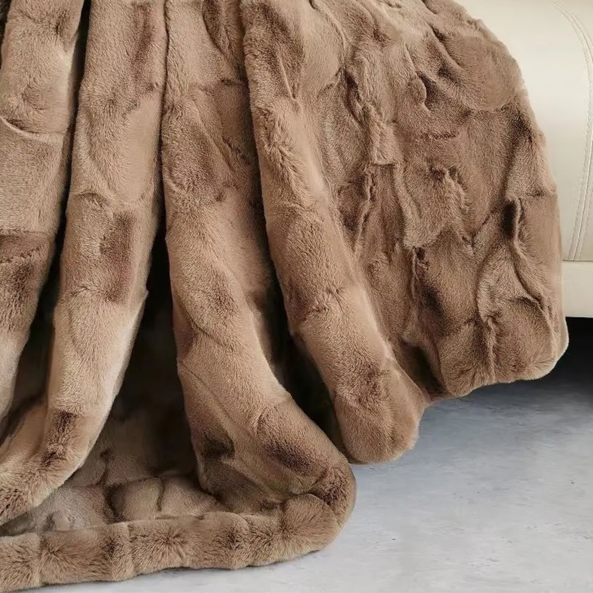Lawrence Fur Blanket 
