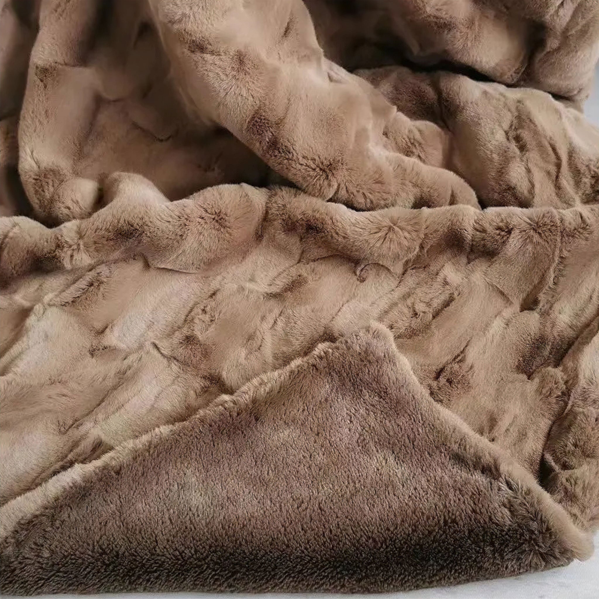 Lawrence Fur Blanket 