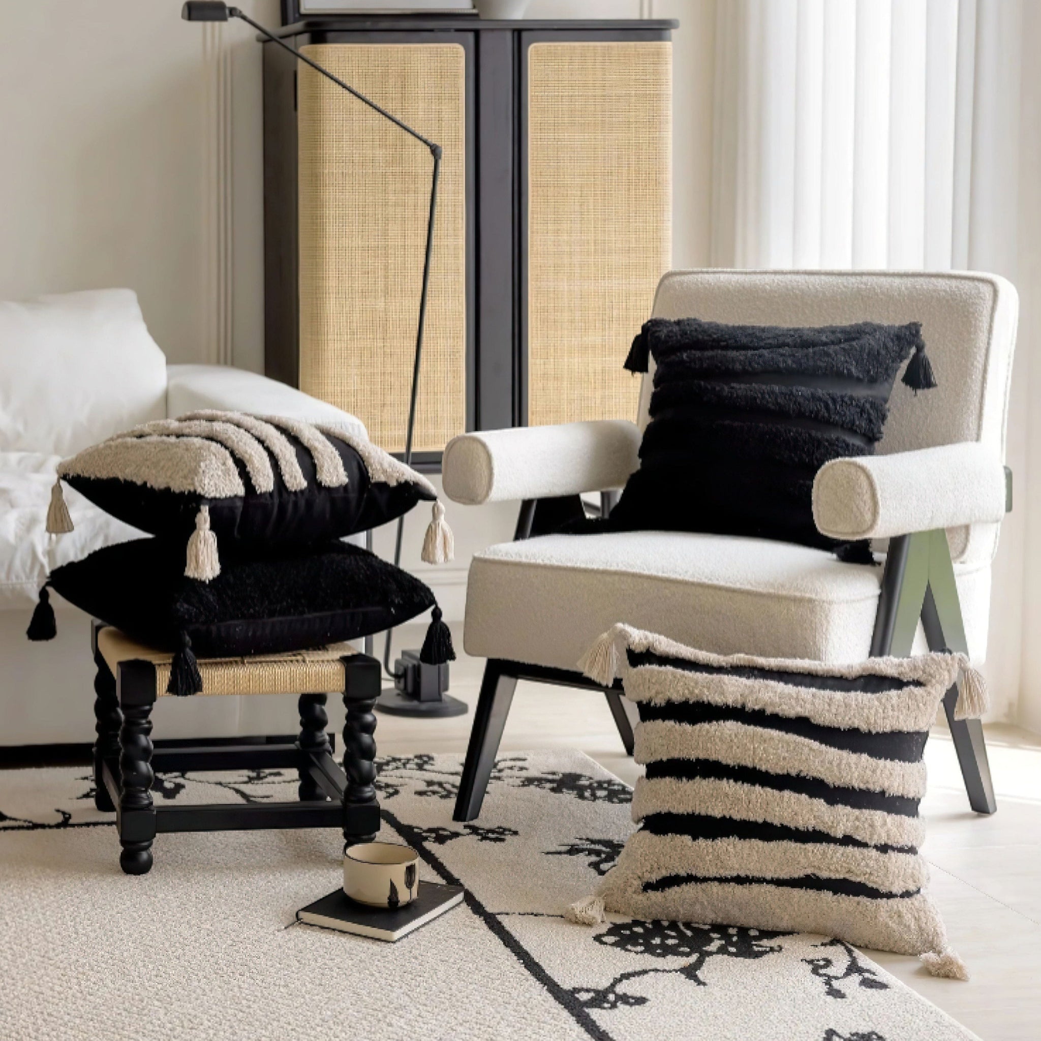 Liliane Pillow Cover (JS) 