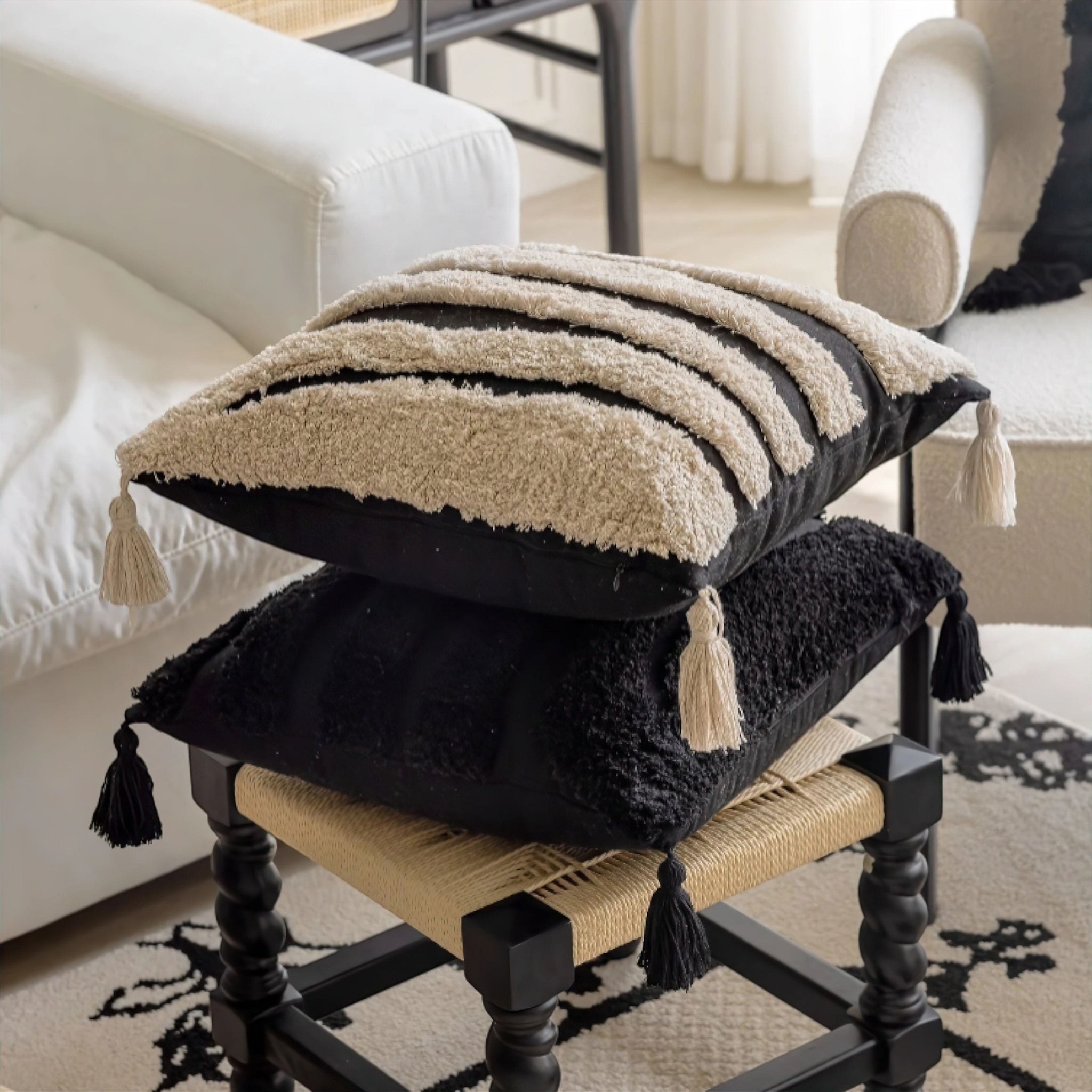 Liliane Pillow Cover (JS) 