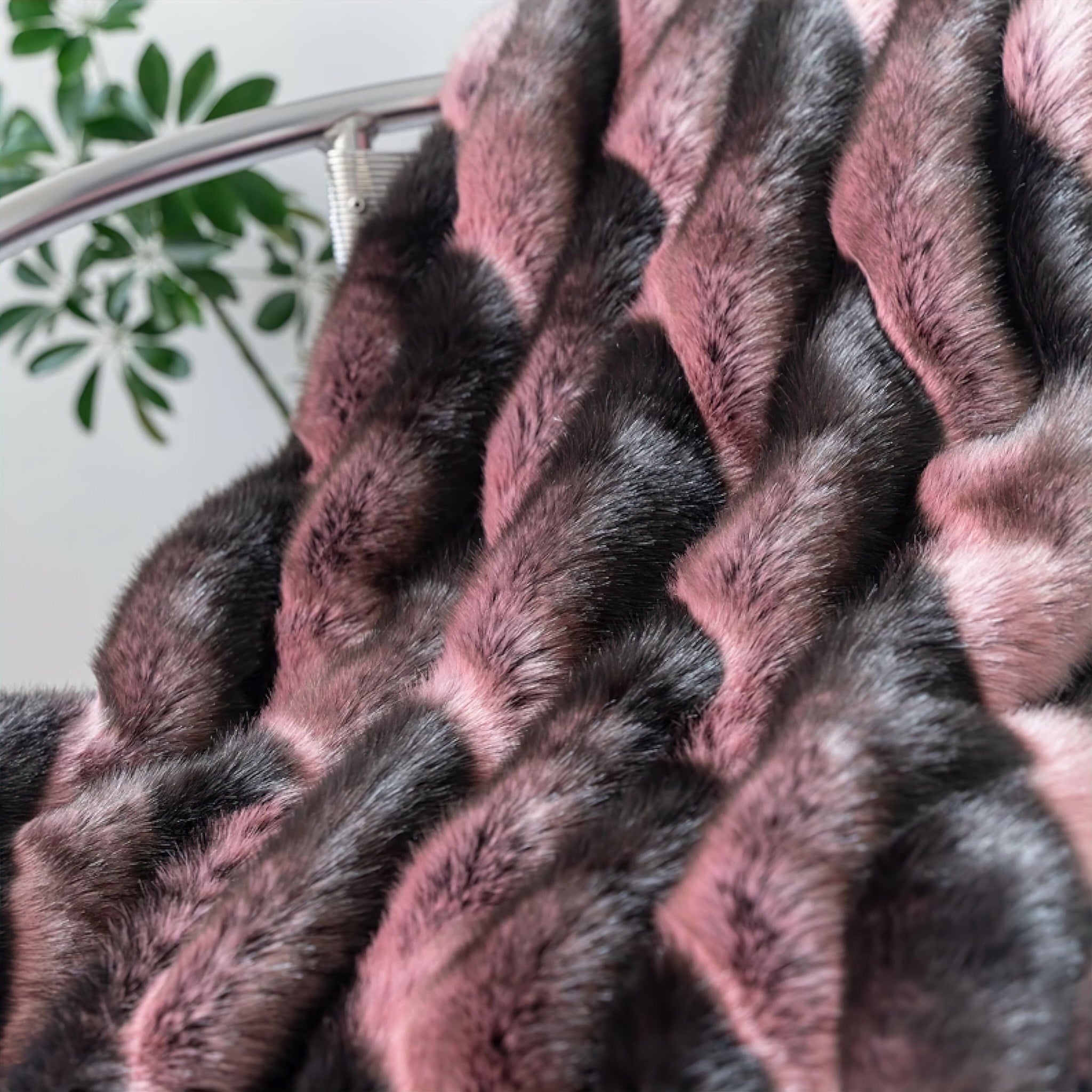Lorenzo Blanket 