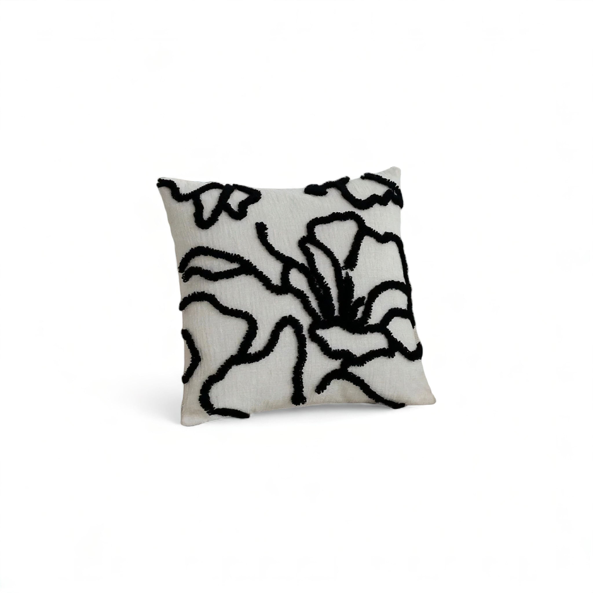 Manon Throw Pillow (JS) 02 45 x 45cm 