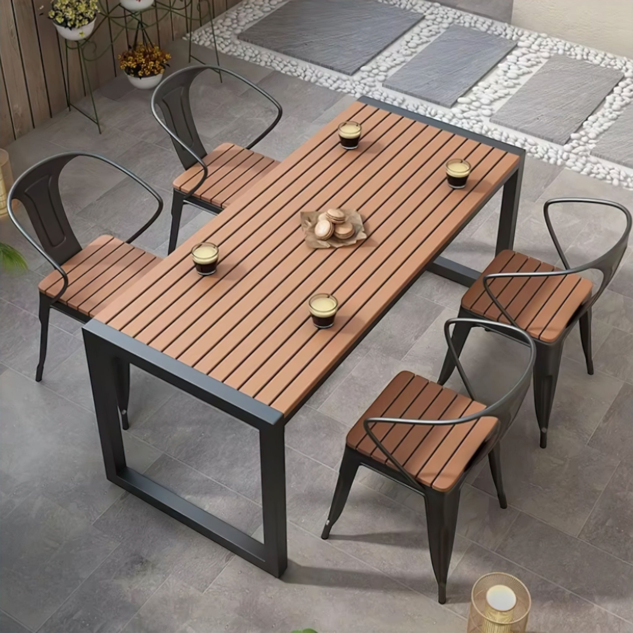 Victoria Outside Outdoor – Victoria Queen