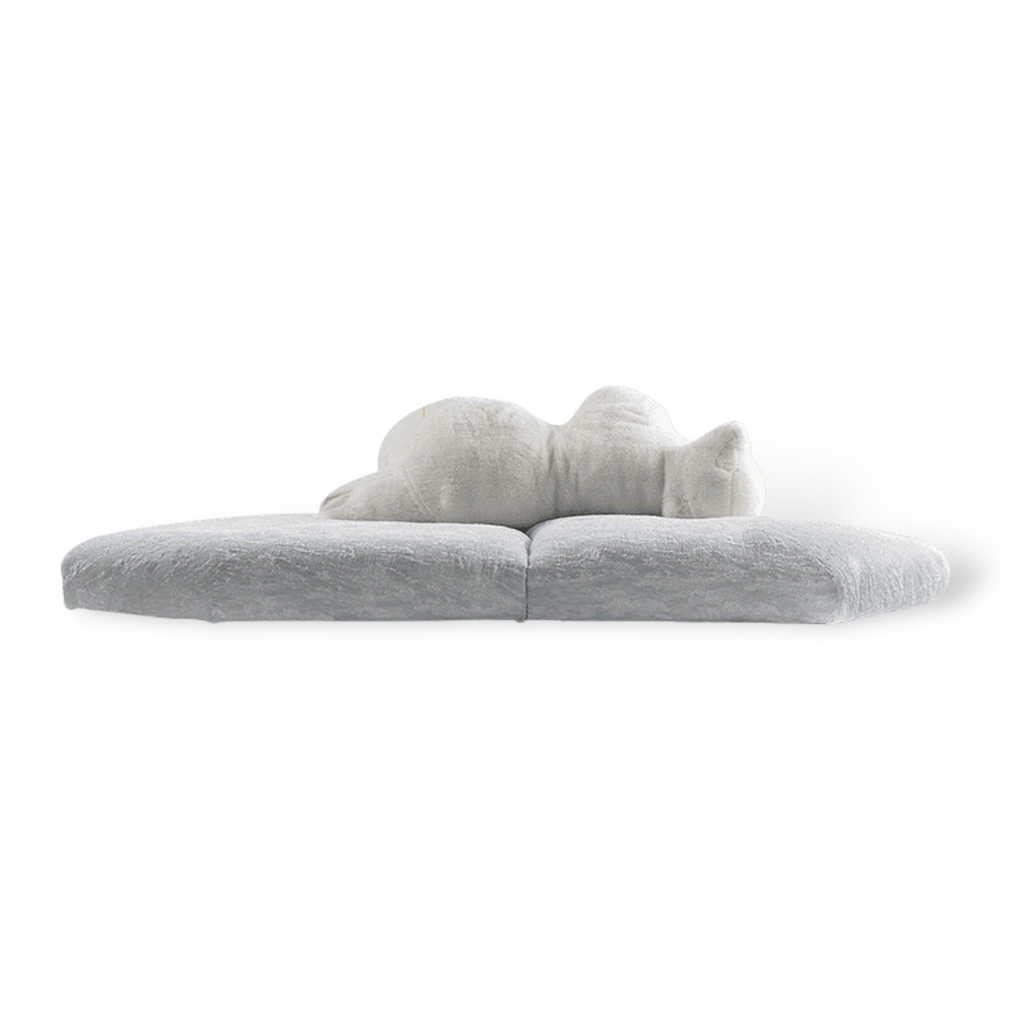 Victoria Queen: Nordic Style Sofa - Stylish & Comfortable