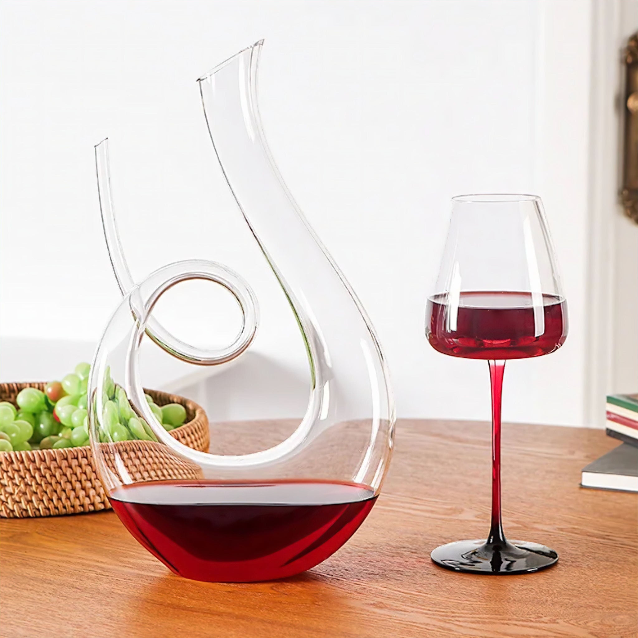 Red Swan Wine Decanter Decor 1700ml 