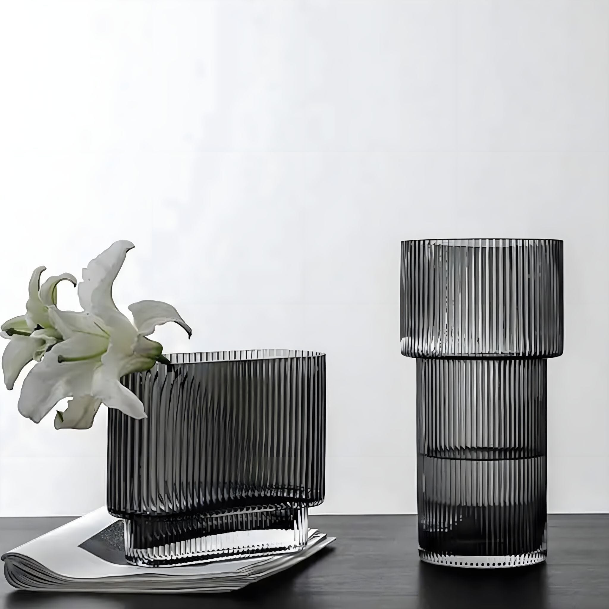 Ribbed Elegance Vase 