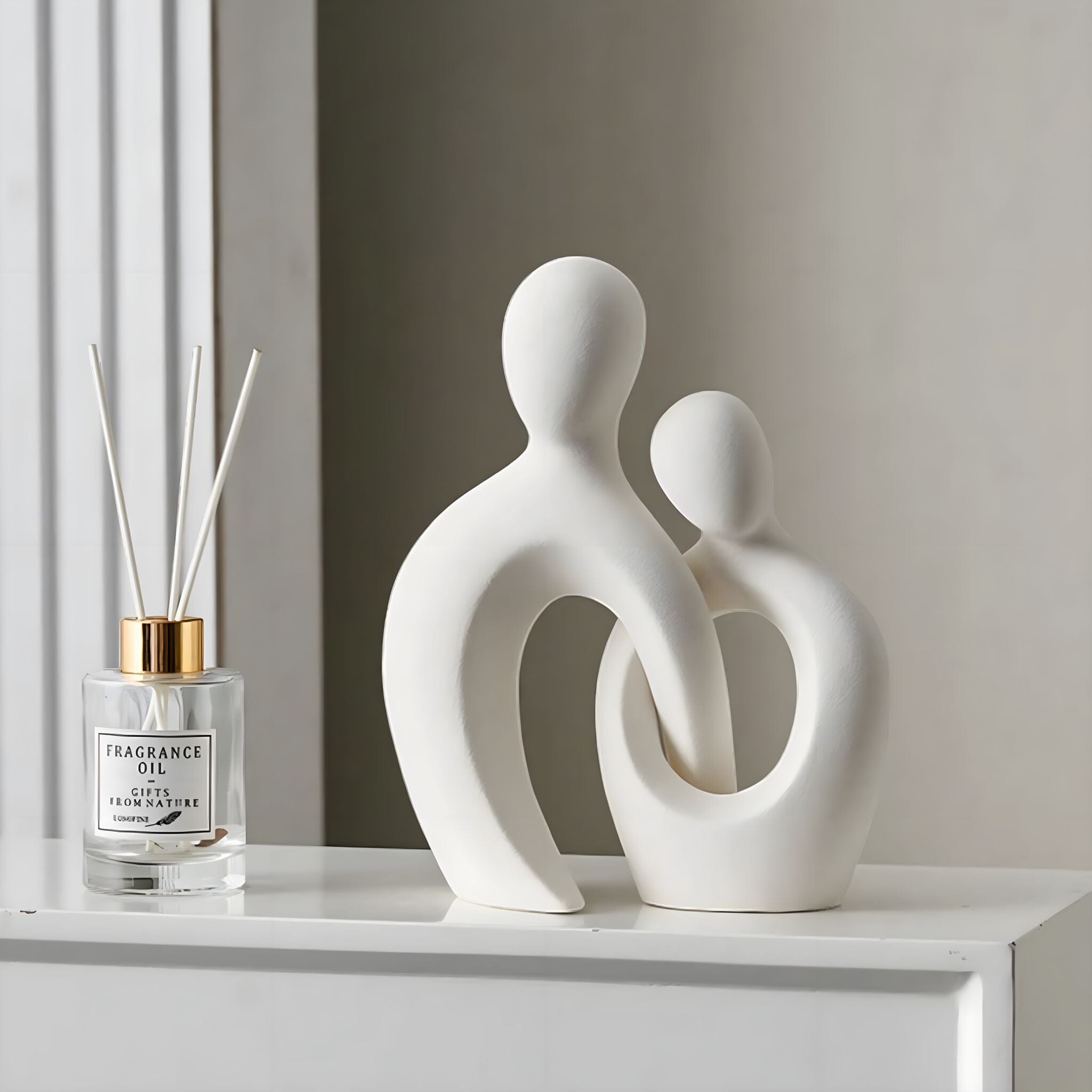 Sculpted Harmony Statue Off White Set 