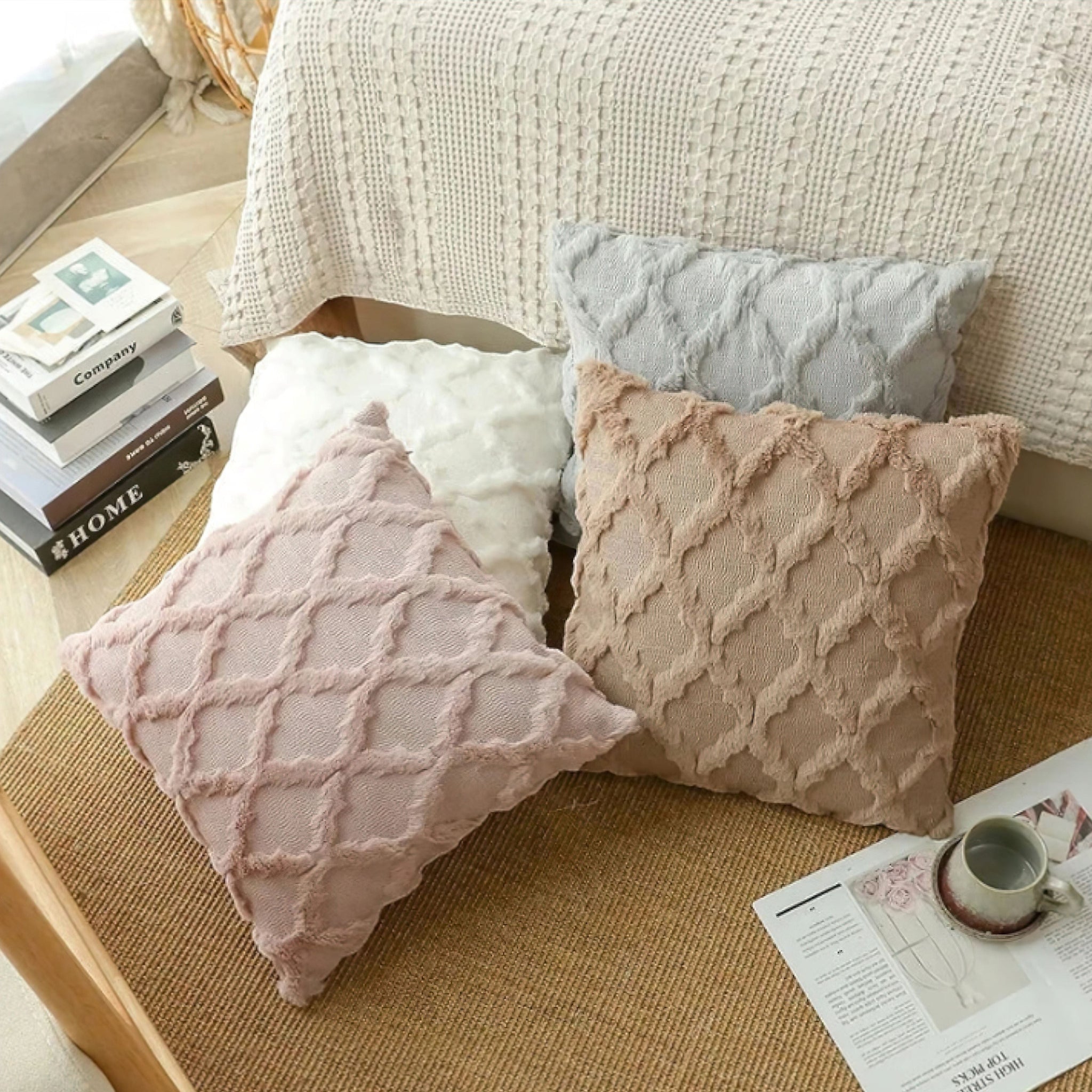 Solène Pillow Cover (JS) 