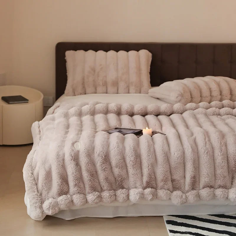 Striped Thick Imitation Fur Winter Warm Blanket High-quality Luxury Double-side Velvet Blanket for Bed Comfortable Sofa Blanket 2 150x200cm (59x79in) 