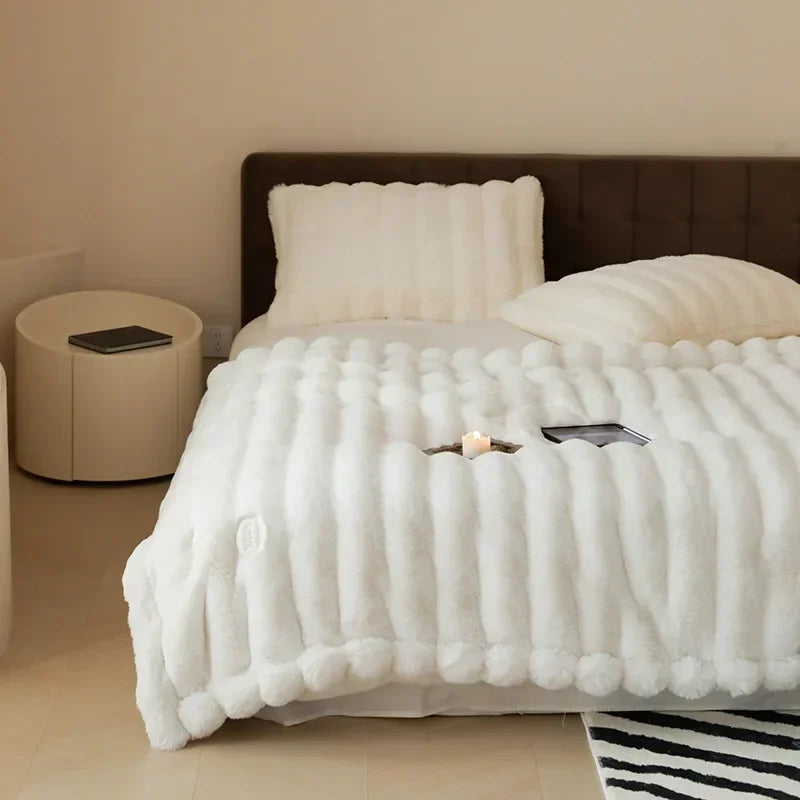 Striped Thick Imitation Fur Winter Warm Blanket High-quality Luxury Double-side Velvet Blanket for Bed Comfortable Sofa Blanket 3 100x150cm (39x59in) 