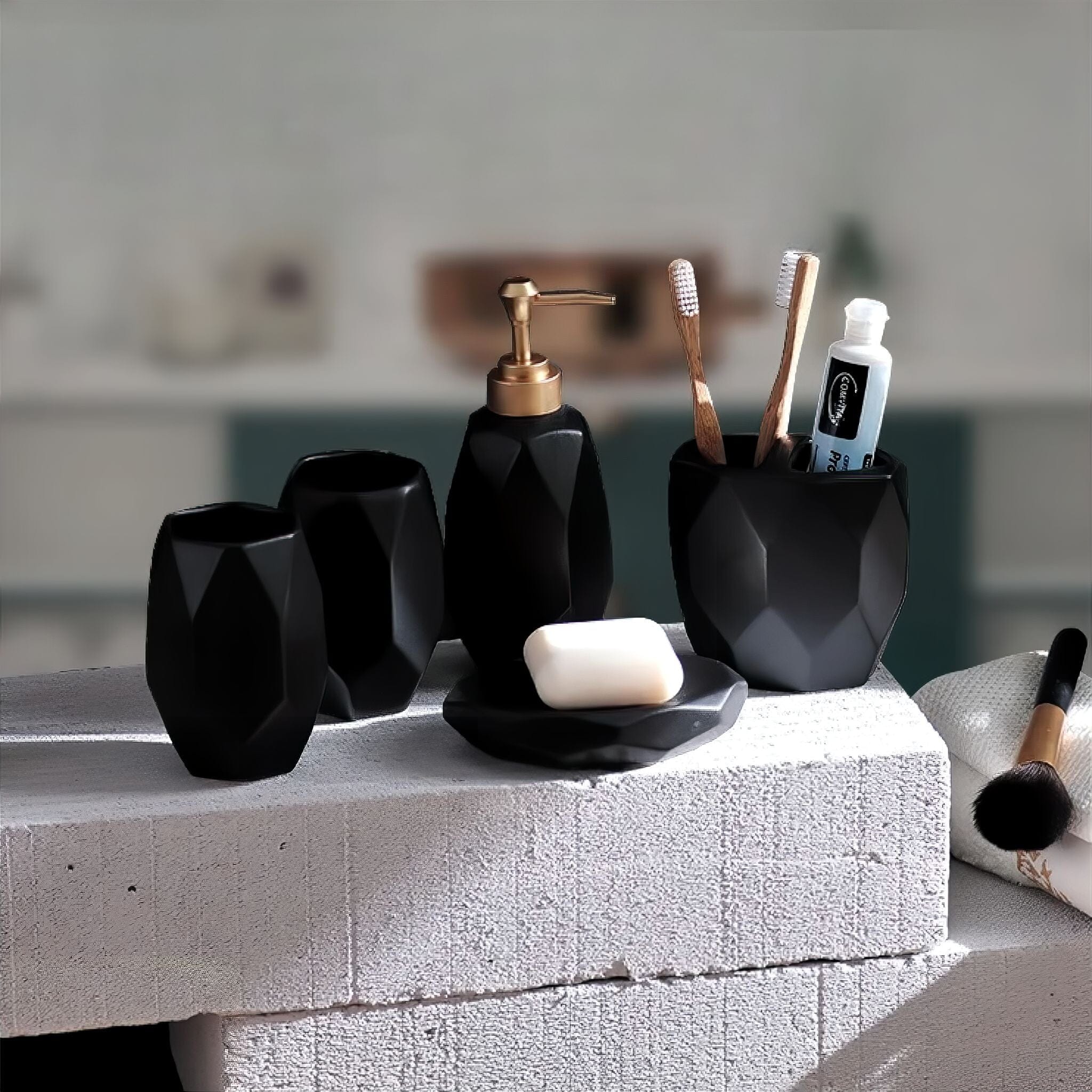 Vittoria Bathroom Accessories Set Decor 