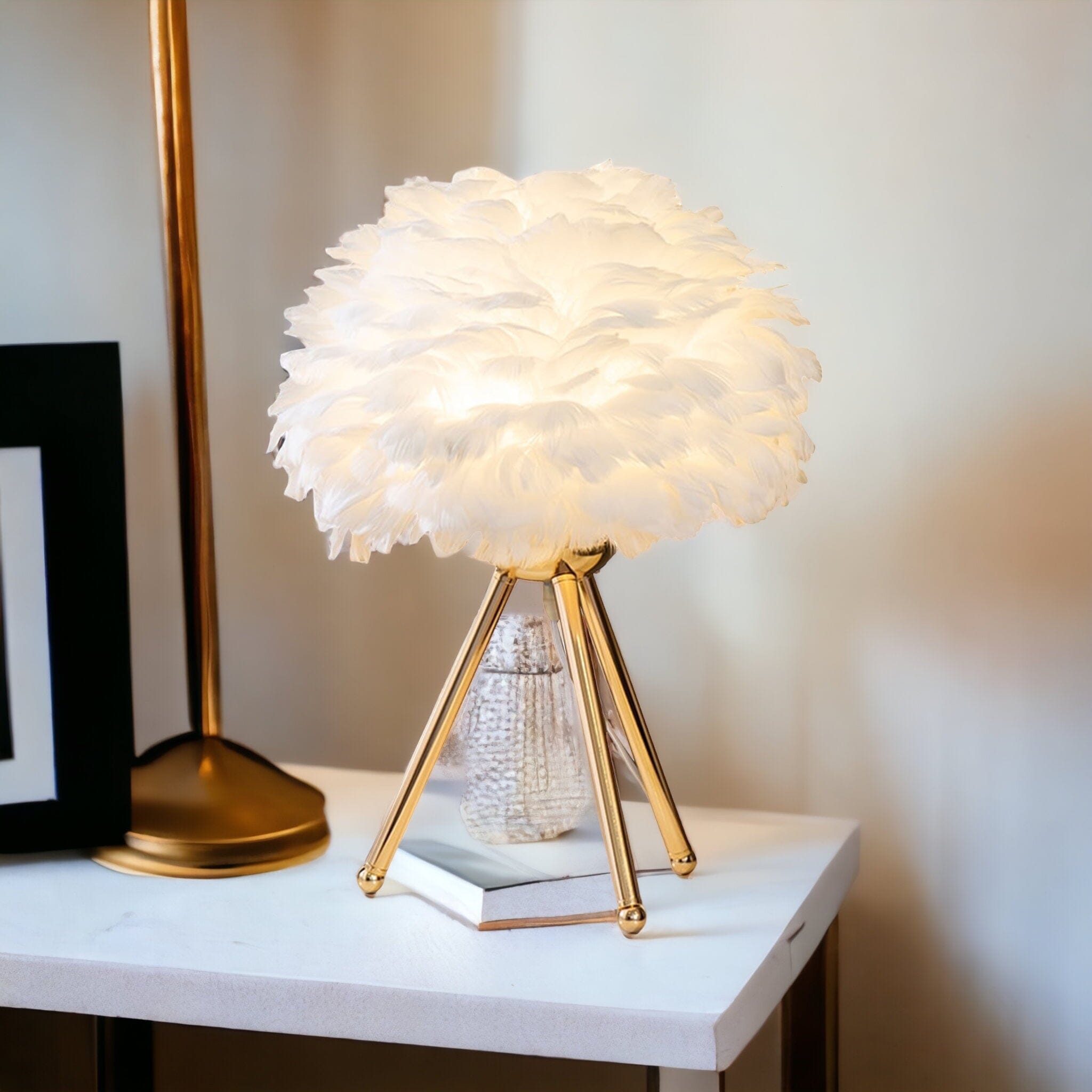 Yvonne Lamp Lamp 